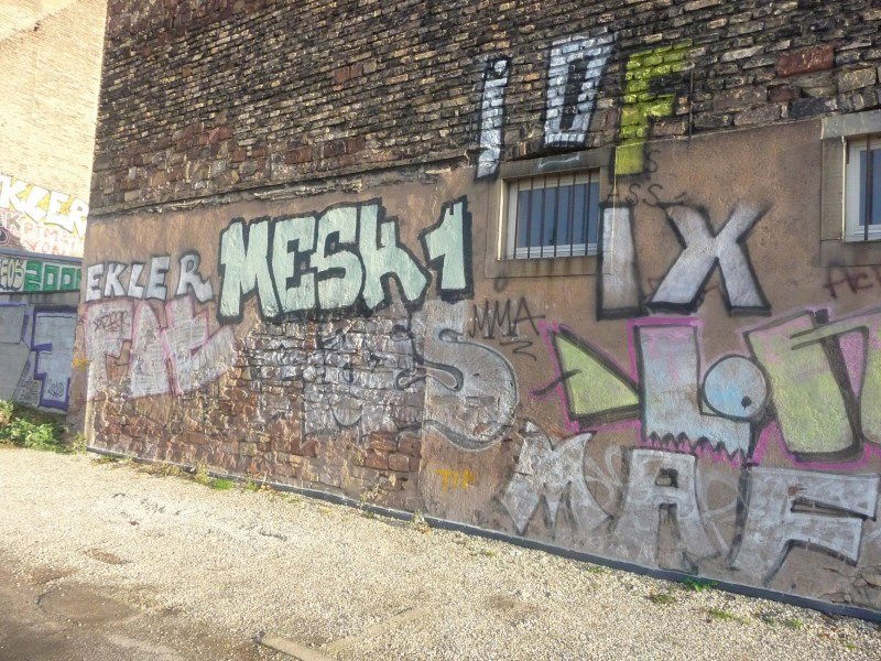 Graffiti Bombing - Photo by strasbourgraffiti