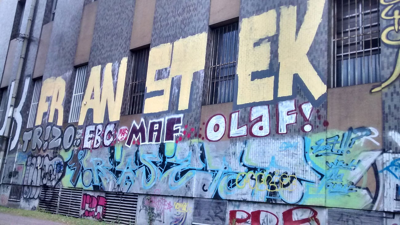 Graffiti Bombing - Photo by strasbourgraffiti