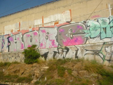 Graffiti Bombing - Photo by strasbourgraffiti