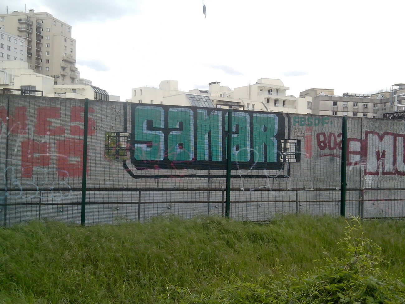 Graffiti Bombing - Photo by strasbourgraffiti