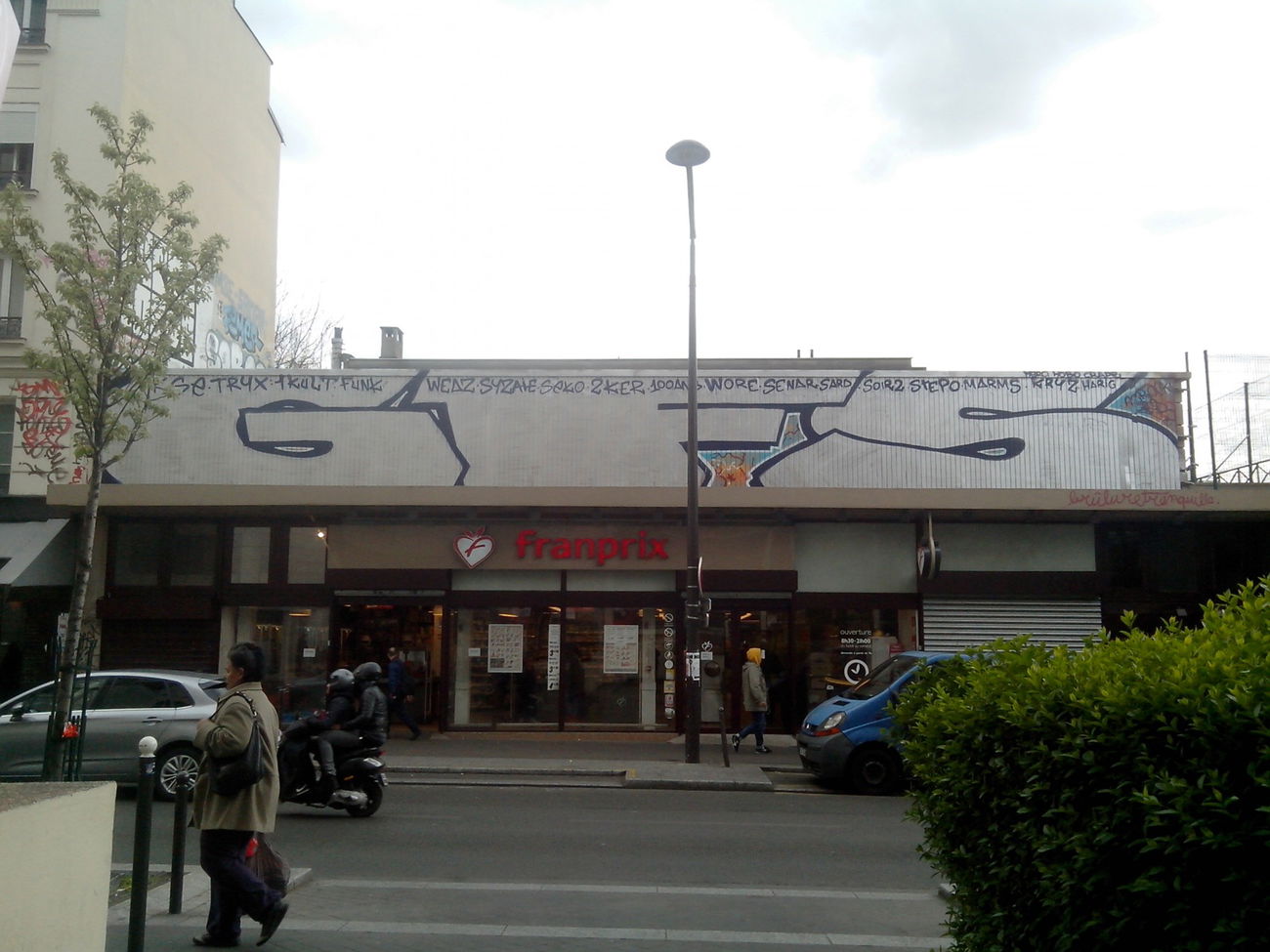 Graffiti Bombing - Photo by strasbourgraffiti