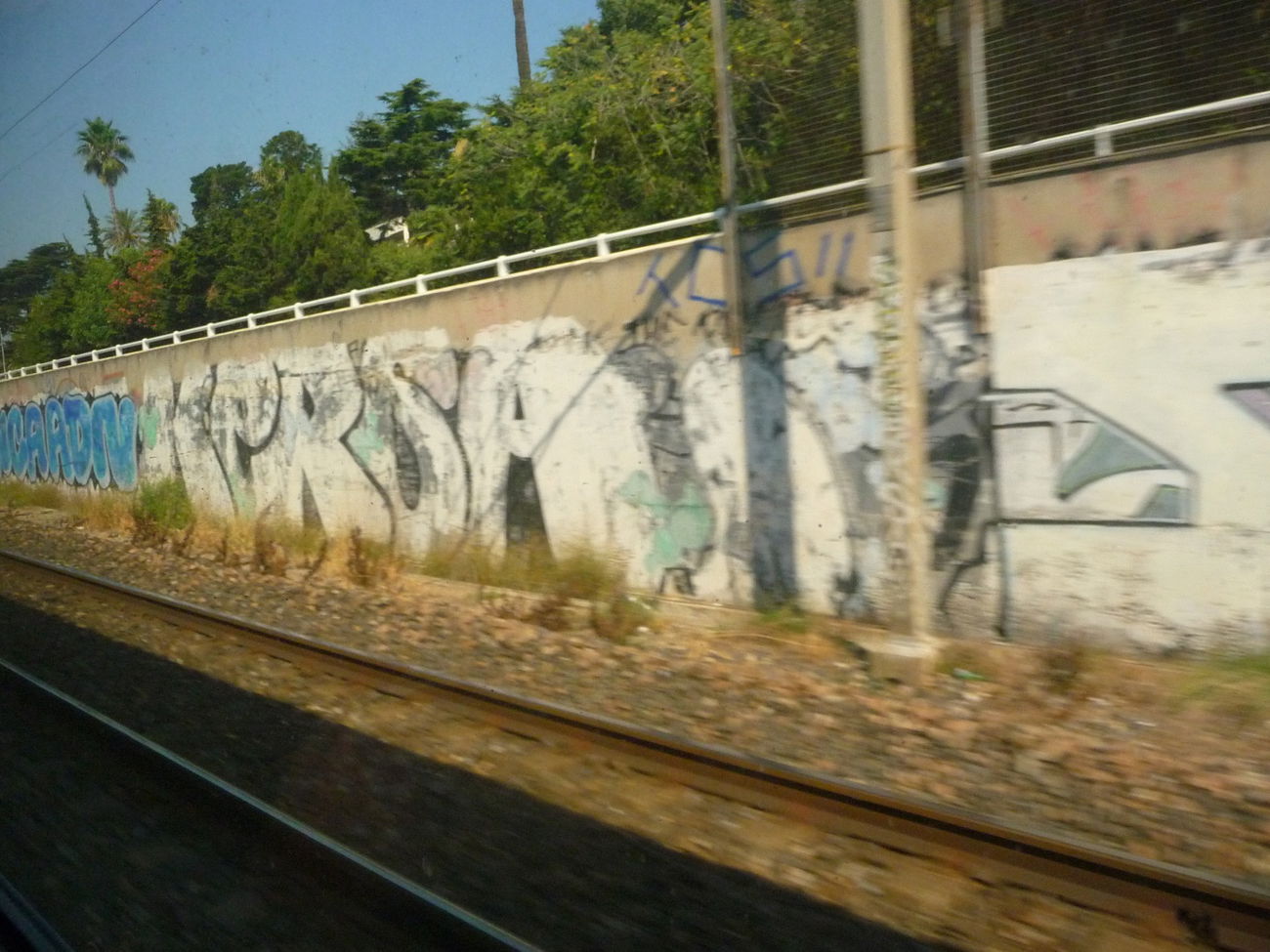 Graffiti Bombing - Photo by strasbourgraffiti