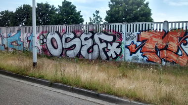 Graffiti Bombing - Photo by strasbourgraffiti