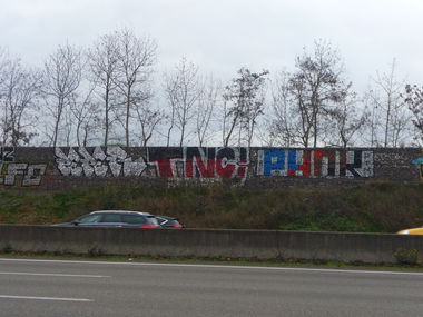 Graffiti Bombing - Photo by strasbourgraffiti