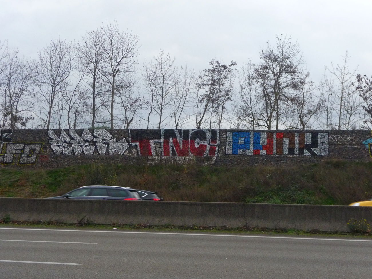 Graffiti Bombing - Photo by strasbourgraffiti