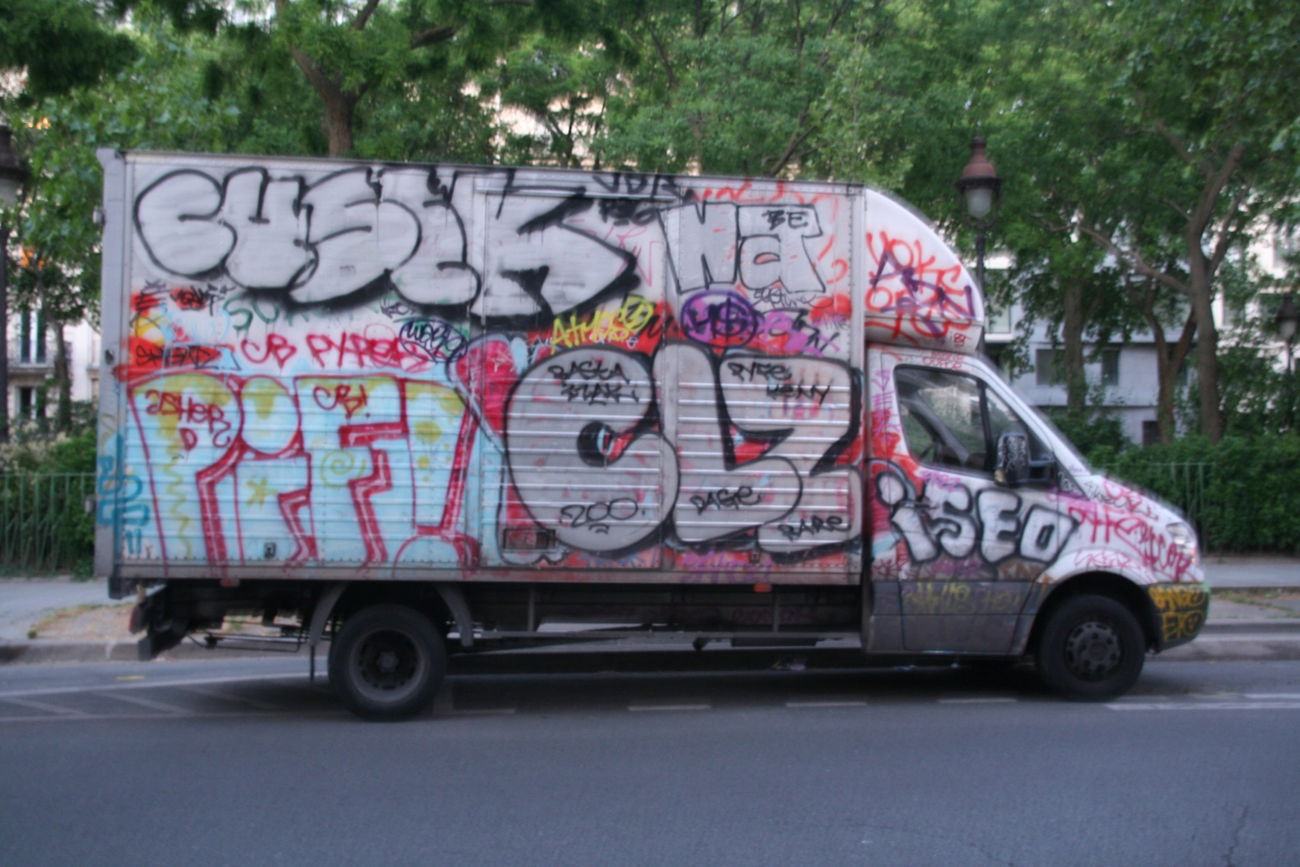 Graffiti Bombing - Photo by strasbourgraffiti