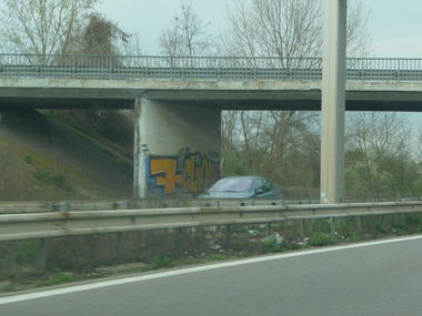 Graffiti Bombing - Photo by strasbourgraffiti