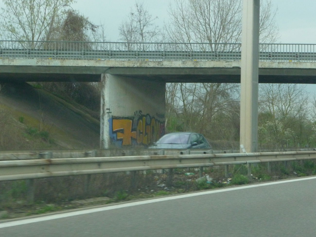 Graffiti Bombing - Photo by strasbourgraffiti