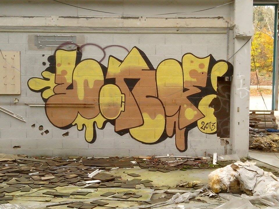 Graffiti Wall in Schiltigheim - Photo by strasbourgraffiti - BOND, EST, Strasbourg (2013)