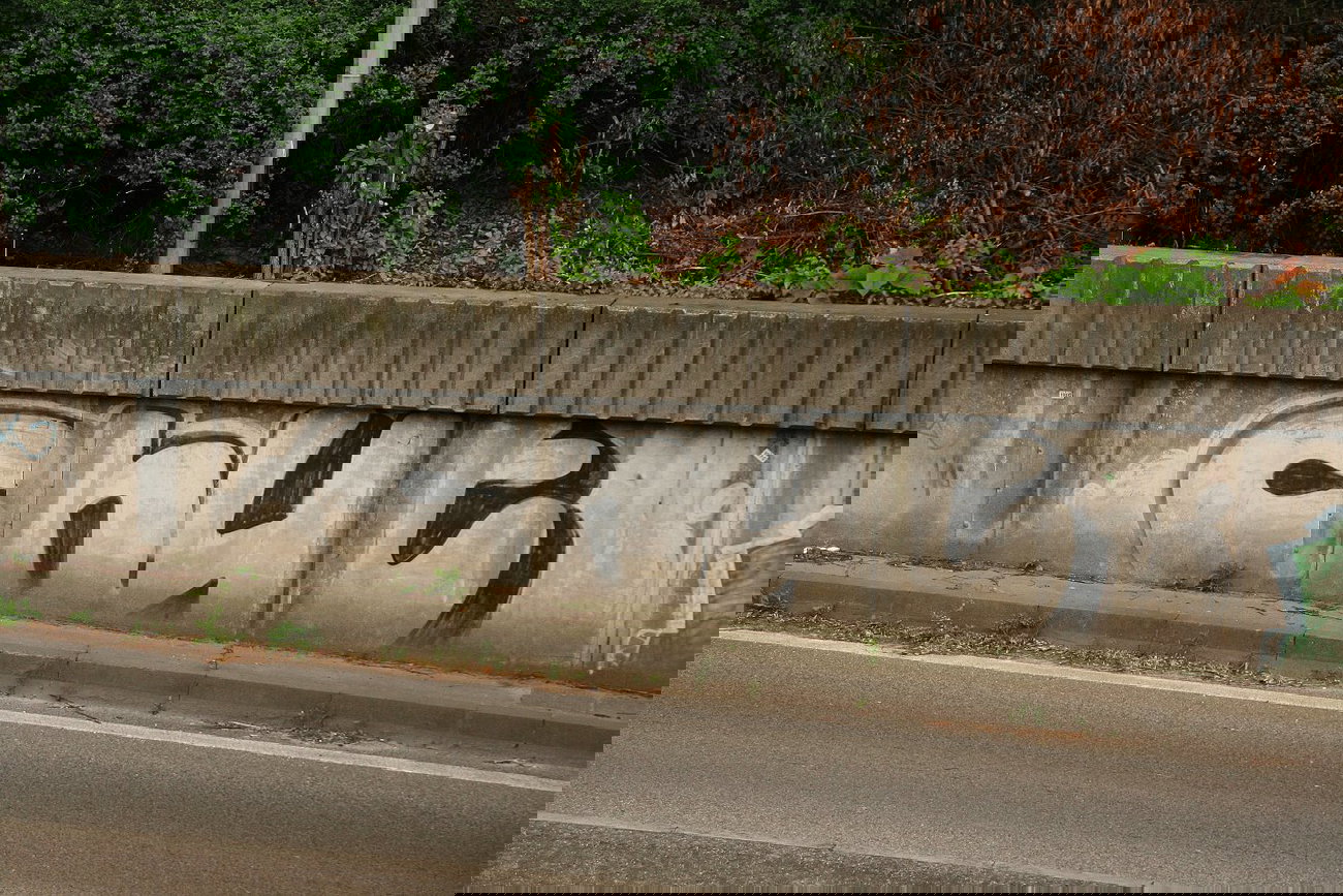 Graffiti Bombing - Photo by strasbourgraffiti - Chut, Strasbourg, France