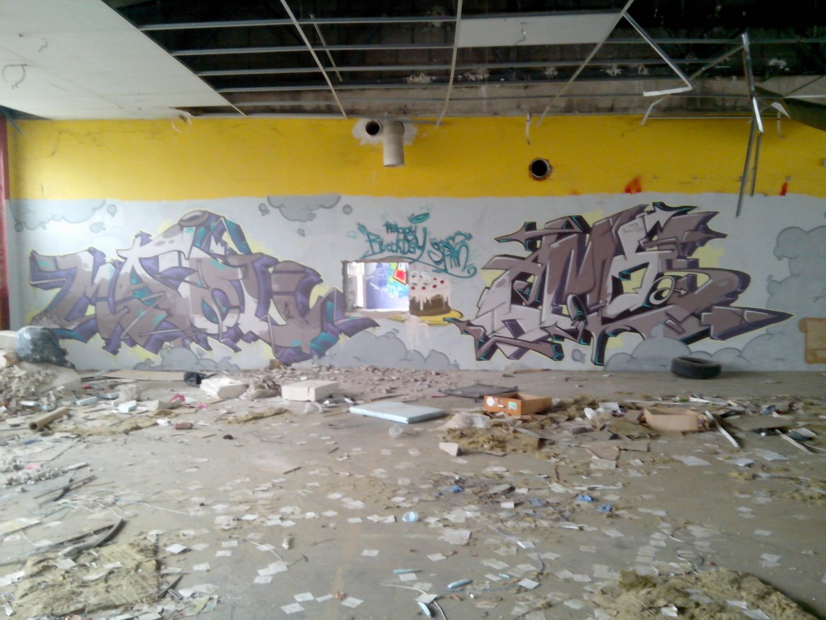 Graffiti Wall in Schiltigheim - Photo by strasbourgraffiti - Maou, Amos (2013)