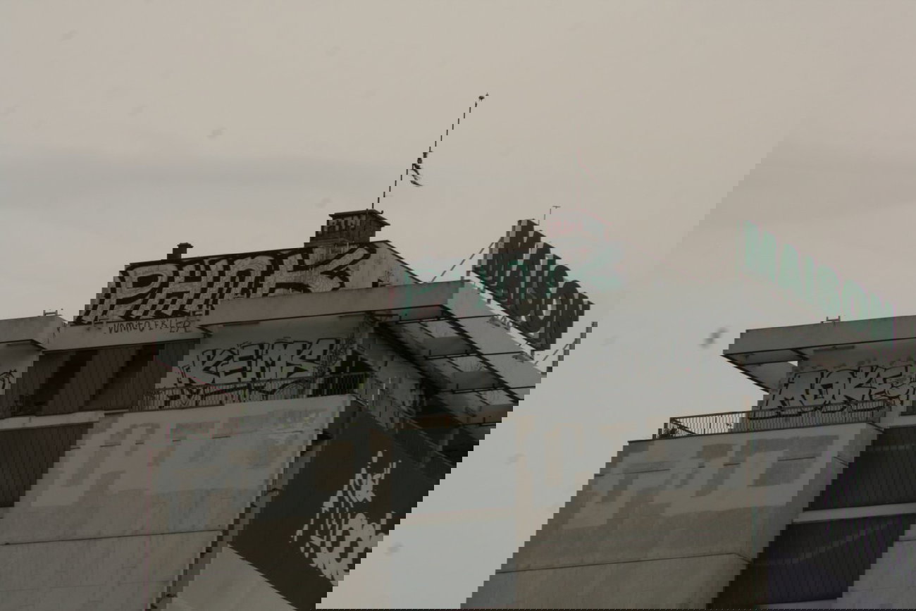 Graffiti Bombing - Photo by strasbourgraffiti - Roof, PHNK, Moke