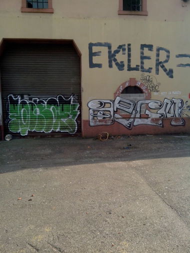 Graffiti Bombing in Schiltigheim - Photo by strasbourgraffiti - bond, abgm, ekler (2014)