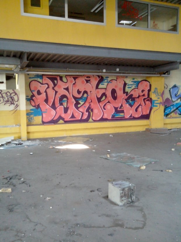 Graffiti Wall in Schiltigheim - Photo by strasbourgraffiti - Flash, One, graffiti (2014)
