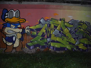 Graffiti Wall in Strasbourg - Photo by strasbourgraffiti - maze, streetart, strasbourg