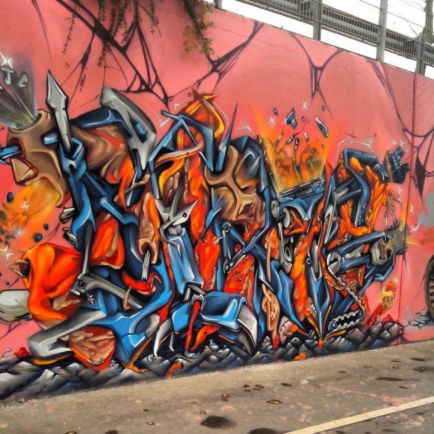Graffiti Wall - Photo by strasbourgraffiti - strasbourg, berns, france (2013)