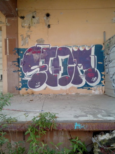 Graffiti Wall in Schiltigheim - Photo by strasbourgraffiti - stom500, stom, strasbourg (2014)