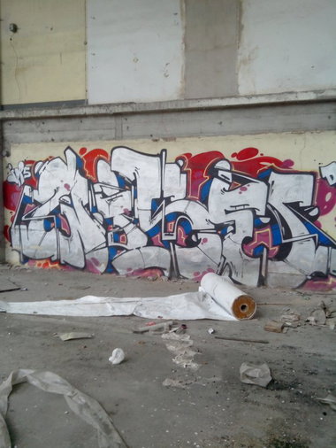 Graffiti Wall - Photo by strasbourgraffiti - Wise, jpps, strasbourg (2013)