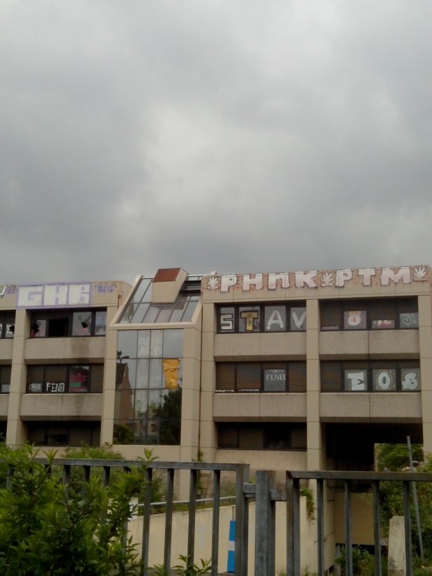 Graffiti Bombing in Schiltigheim - Photo by strasbourgraffiti - ghb, phnk, ptm (2014)