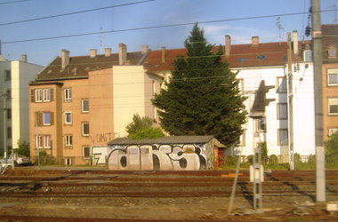 Graffiti Bombing - Photo by strasbourgraffiti - DKS-7, strasbourg, bombing