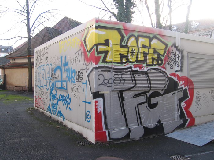 Graffiti Bombing - Photo by strasbourgraffiti - TFG, 7off, strasbourg (2006)