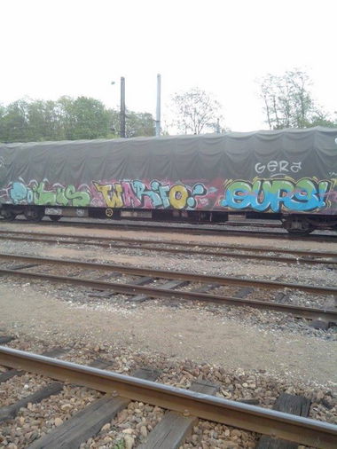 Graffiti Train in Mundolsheim - Photo by strasbourgraffiti - Poilus, Wario, Oups