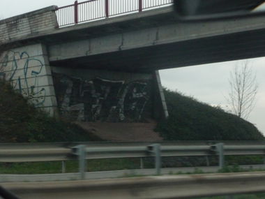 Graffiti Bombing - Photo by strasbourgraffiti
