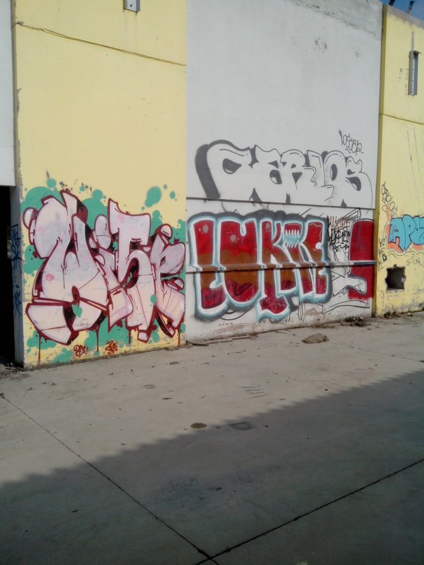 Graffiti Wall in Schiltigheim - Photo by strasbourgraffiti - wise, carlos, strasbourg (2013)
