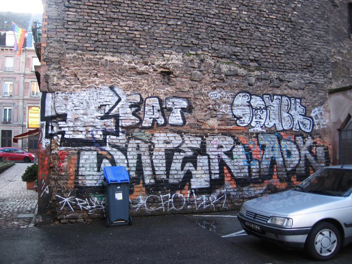 Graffiti Bombing in Strasbourg - Photo by strasbourgraffiti - strasbourg, bombing, 7