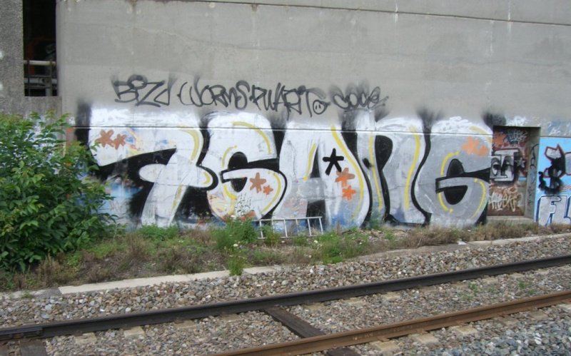 Graffiti Bombing - Photo by strasbourgraffiti - 7, gang, strasbourg