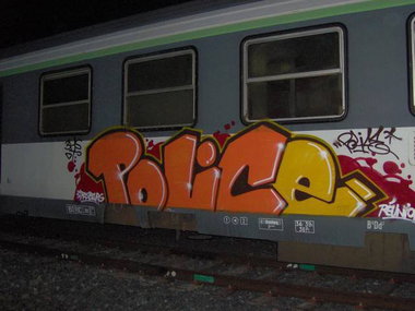 Graffiti Train - Photo by strasbourgraffiti - police, strasbourg, panel