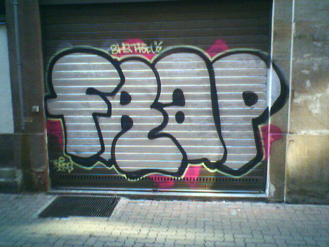 Graffiti Bombing - Photo by strasbourgraffiti - frap, 3hs, tfg