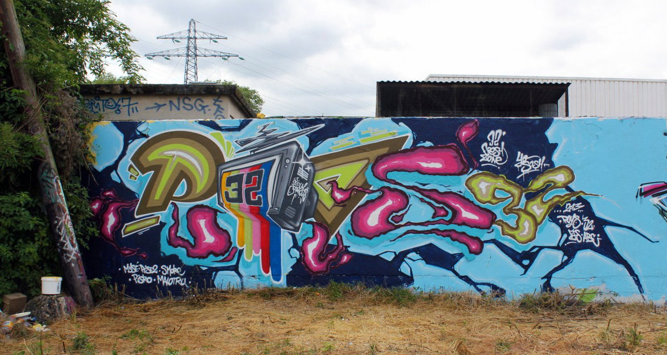 Graffiti Wall - Photo by strasbourgraffiti - Roys32, strasbourg, graffiti (2013)