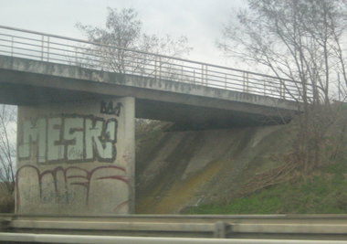 Graffiti Bombing - Photo by strasbourgraffiti - mesk1, web