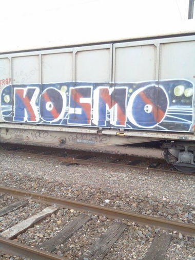 Graffiti Train in Mundolsheim - Photo by strasbourgraffiti - kosmo, fret, strasbourg (2014)