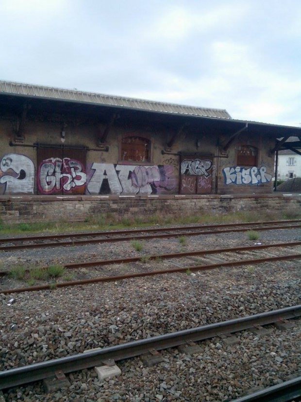 Graffiti Bombing in Schiltigheim - Photo by strasbourgraffiti - acp, ghb, kisper