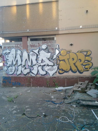 Graffiti Wall in Schiltigheim - Photo by strasbourgraffiti - MMA, CREW, JPP (2014)