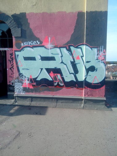 Graffiti Wall in Schiltigheim - Photo by strasbourgraffiti - orus, roof (2014)