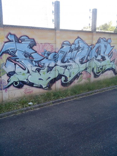 Graffiti Wall - Photo by strasbourgraffiti - Pisco, lcp