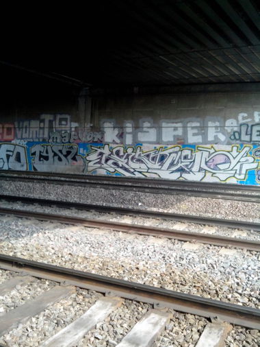 Graffiti Bombing in Strasbourg - Photo by strasbourgraffiti - vomito, von, maf