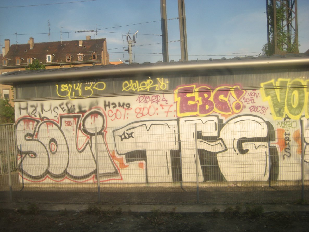 Graffiti Bombing - Photo by strasbourgraffiti - soli, tfg, ebc