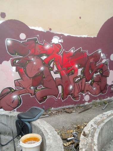 Graffiti Wall in Schiltigheim - Photo by strasbourgraffiti - jones, tbl, mto (2014)