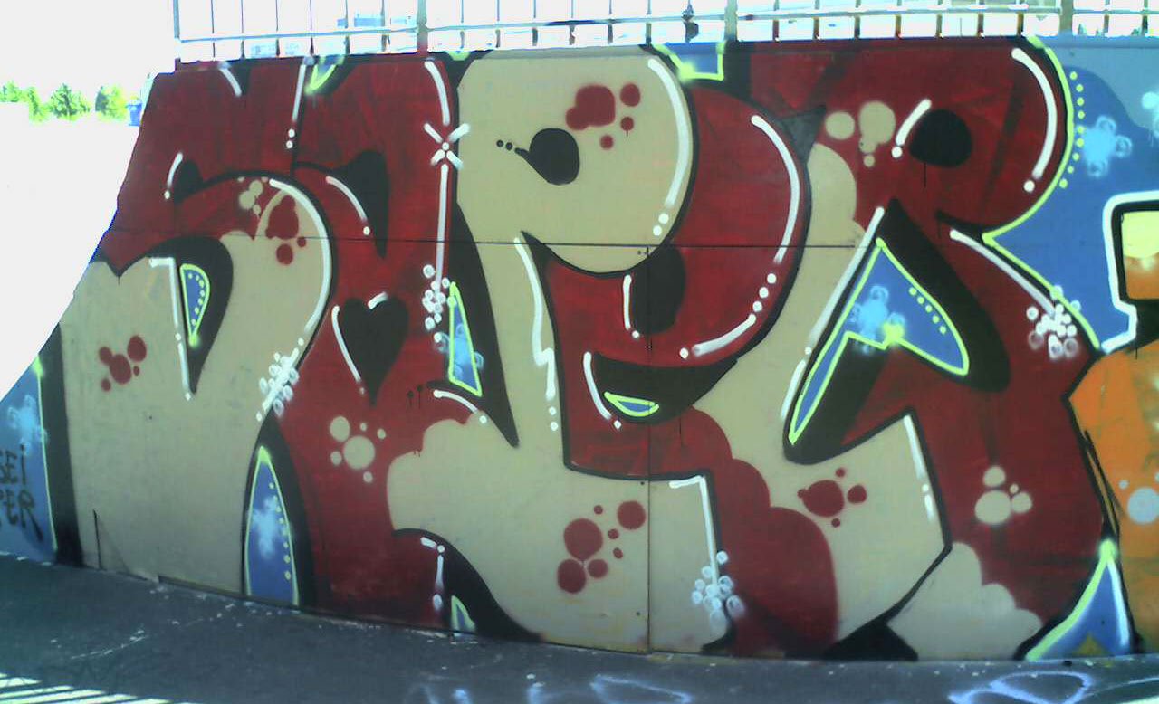 Graffiti Wall in Strasbourg - Photo by strasbourgraffiti - saper, tfg