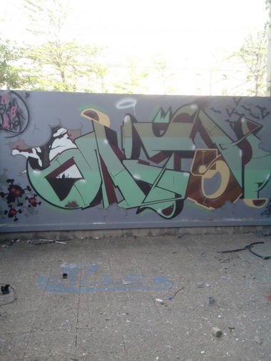 Graffiti Wall in Schiltigheim - Photo by strasbourgraffiti - witsh, tbl (2014)