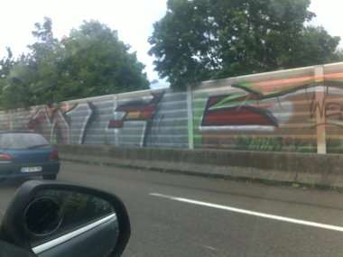 Graffiti Bombing - Photo by strasbourgraffiti - webcrew
