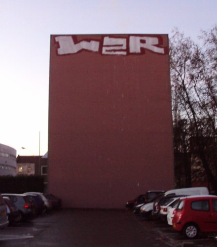 Graffiti Bombing - Photo by strasbourgraffiti - lzr