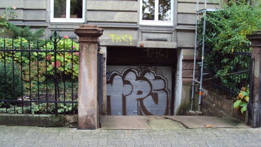 Graffiti Bombing - Photo by strasbourgraffiti - tps, crew