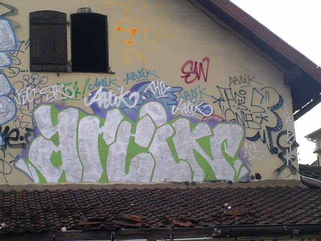 Graffiti Wall - Photo by strasbourgraffiti - artik