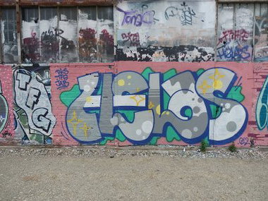 Graffiti Wall - Photo by strasbourgraffiti - helas, tfg