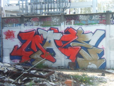 Graffiti Wall - Photo by strasbourgraffiti - maze